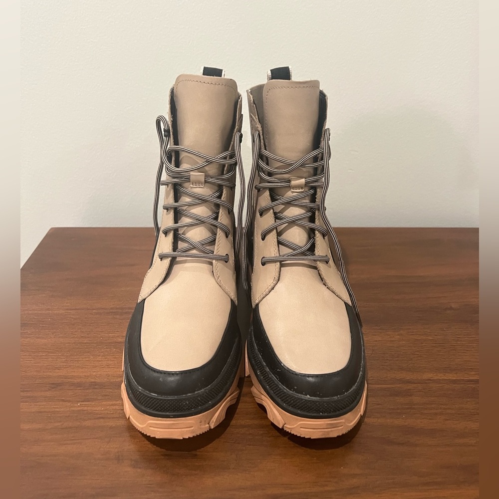 Sorel Waterproof Boots - Women’s 9.5